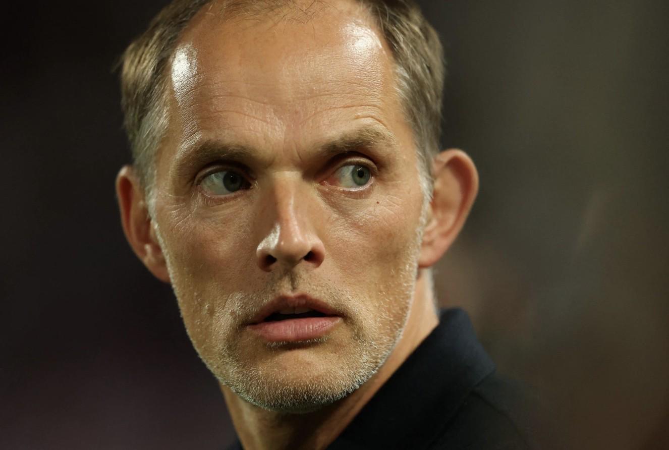 尔的比赛依, 上演帽子戏, 雷德克纳普